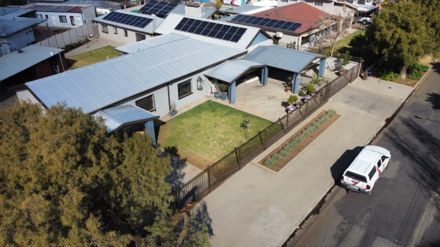 4 Bedroom Property for Sale in Park West Free State